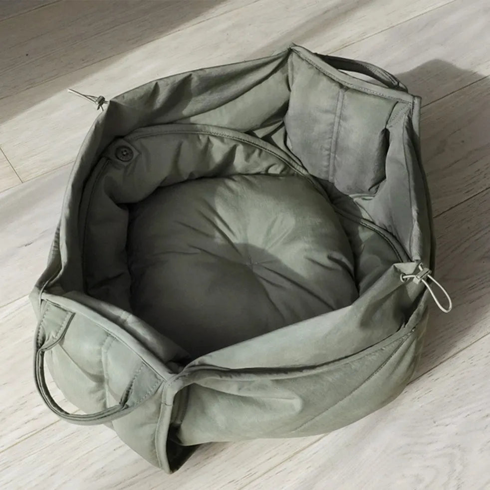 
                  
                    City Carrier Bag
                  
                