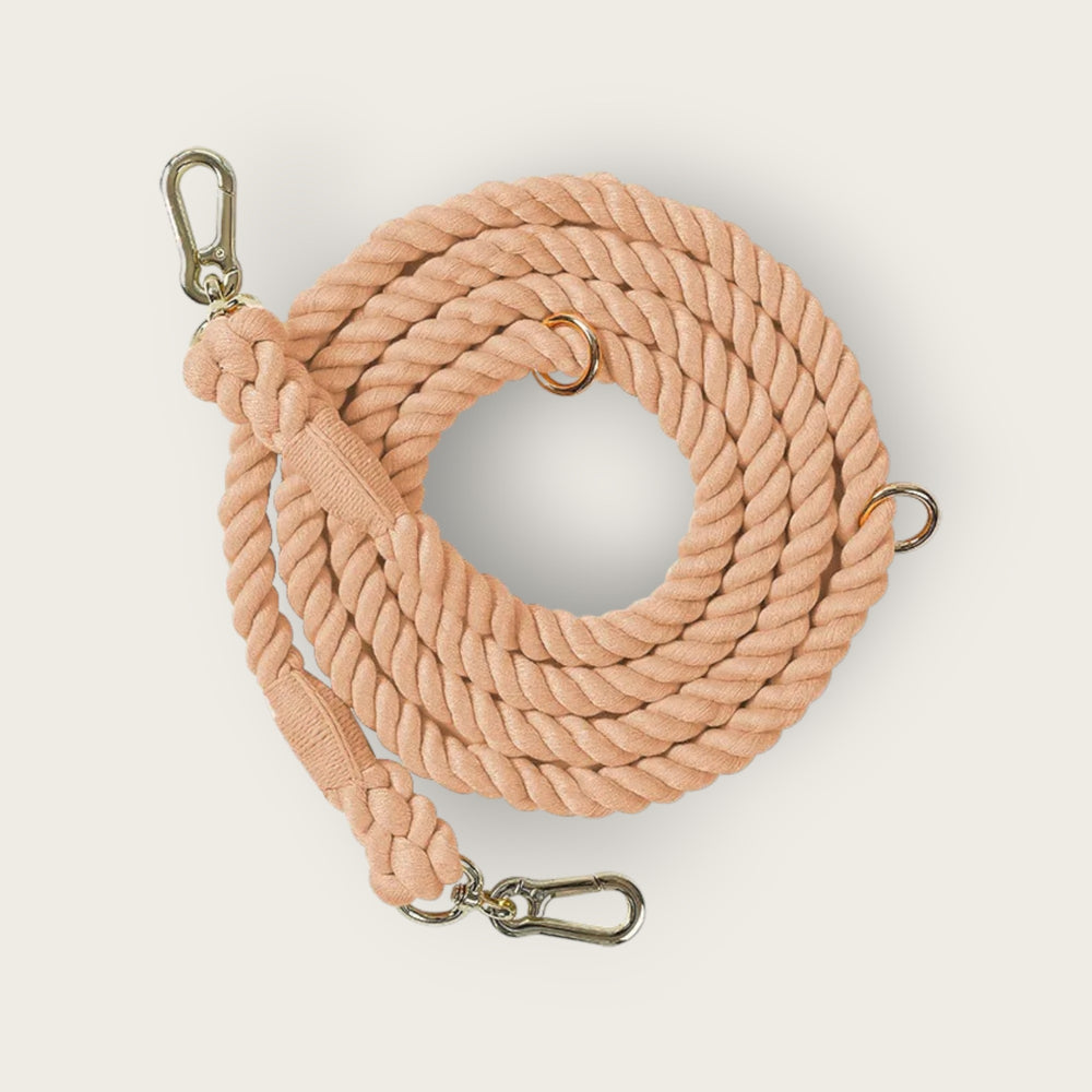 
                  
                    Charm Leash
                  
                